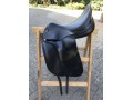 Szczegóły : Sprzedam bardzo lekkie ujeżdżeniowe siodło Prestige model Leonardo +gratisy